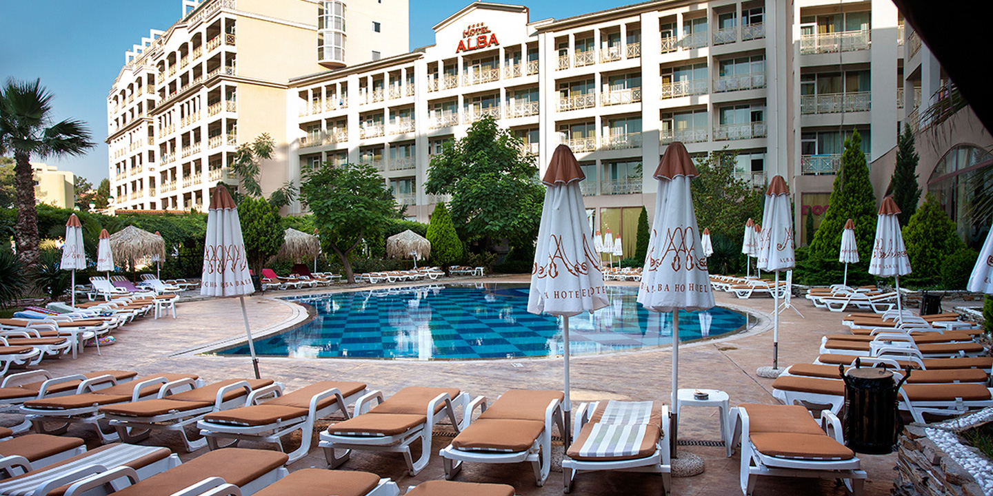 Hotel_Alba_Poll_head_1_1.jpg